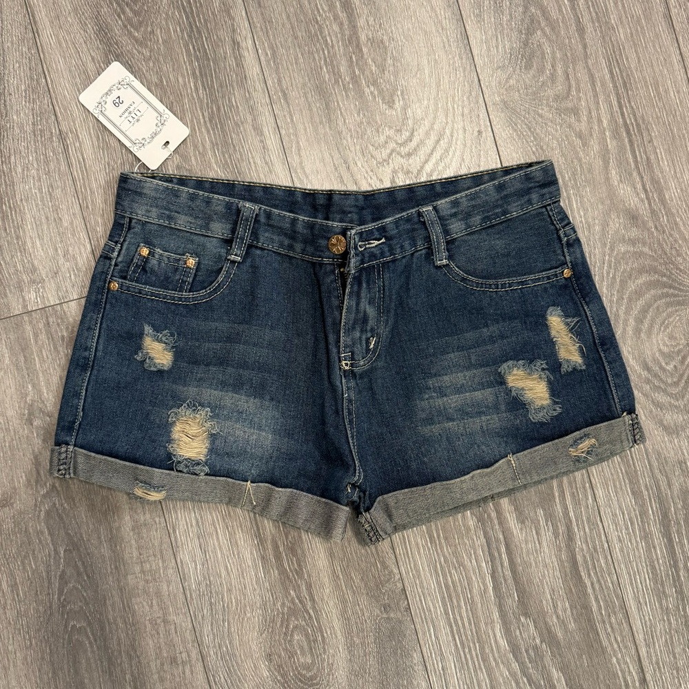 LIYT - NWT Women’s Jean Shorts 🆕